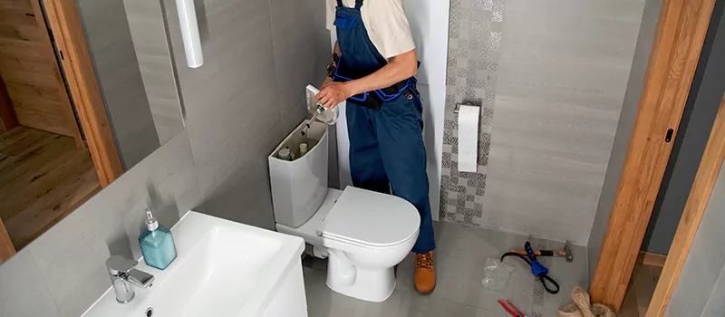 Plumber For Toilet Repair in Toronto, ON